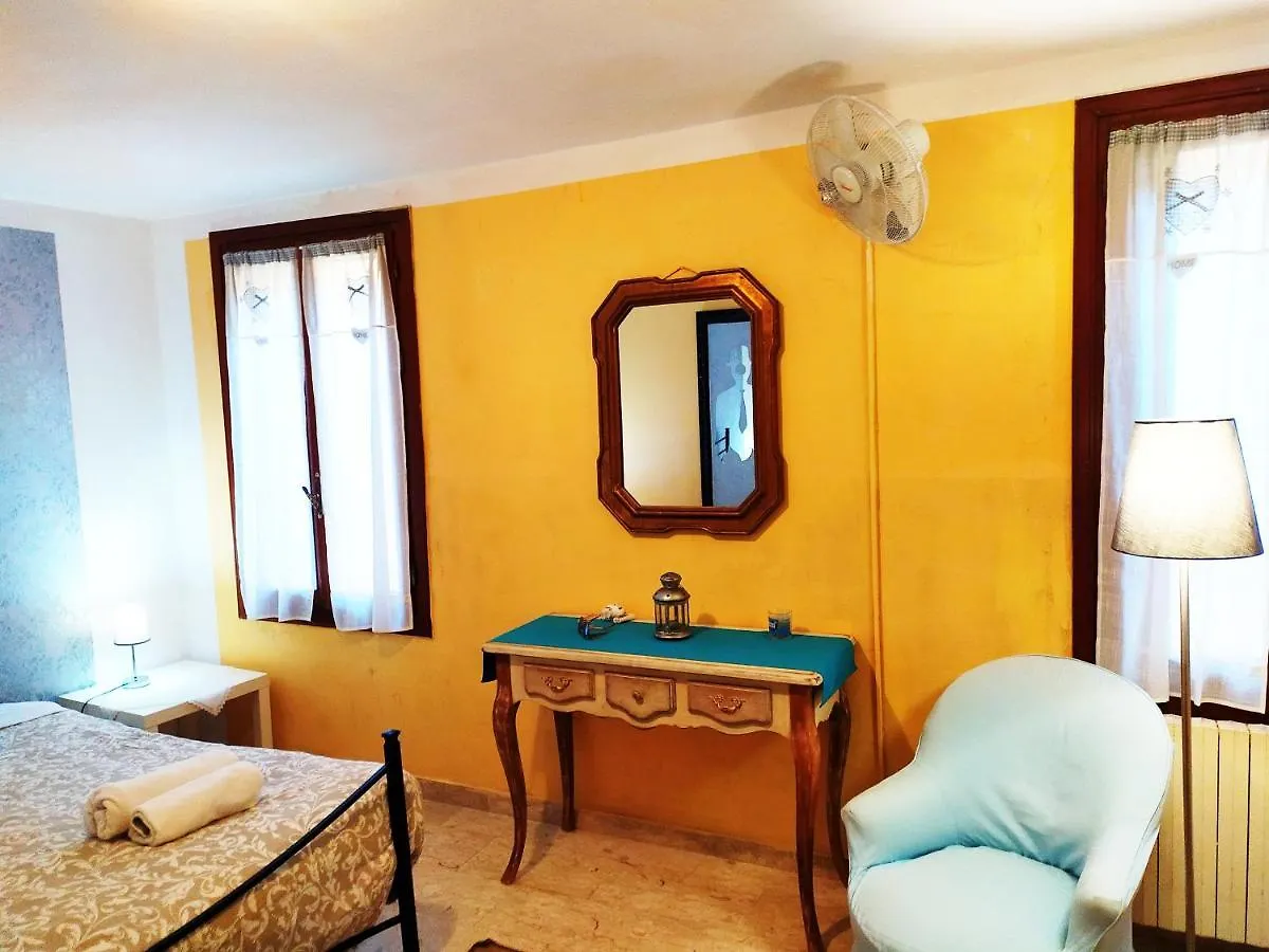 Hotel Two Steps From Rialto Bridge Wenecja