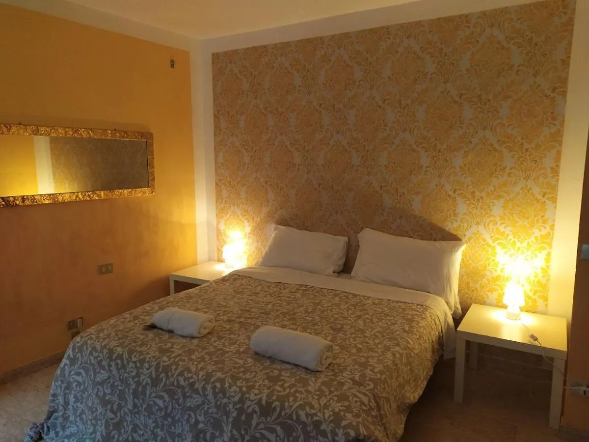 Two Steps From Rialto Bridge Hotel Venice Guest house