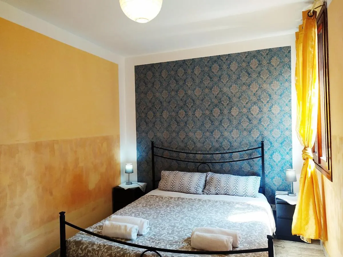 Two Steps From Rialto Bridge Otel Venedik İtalya